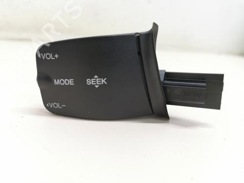 steering-wheel-controls-ford-focus-ii-turnier-da_-ffs-ds-2004-2005-2006-2007-2008-2009-2010-2011-2012-33774585 main image