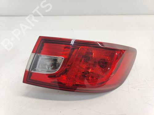 right-taillight-renault-clio-iv-bh_-2012-2013-2014-2015-2016-2017-2018-2019-2020-2021-33784149 main image