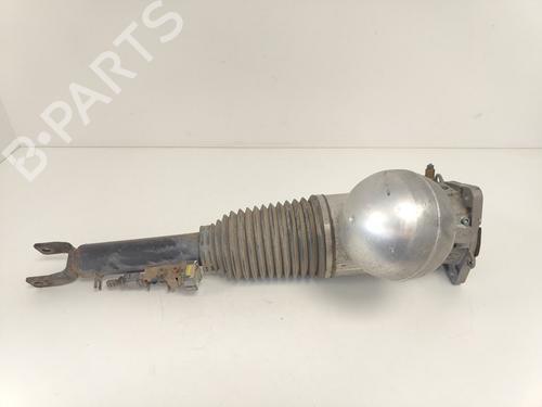 Used Right rear shock absorber Right rear shock absorber VW PHAETON (3D1, 3D2, 3D3, 3D4, 3D6, 3D7, 3D8, 3D9) 3.2 V6 (241 hp) 33785765 33785765