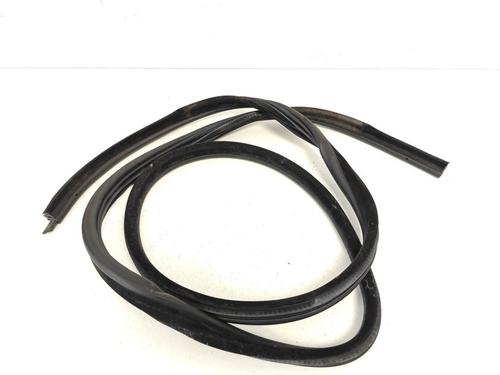 Used Rubber door seal Rubber door seal BMW 3 (E90) 318 i (143 hp) 33788755 33788755