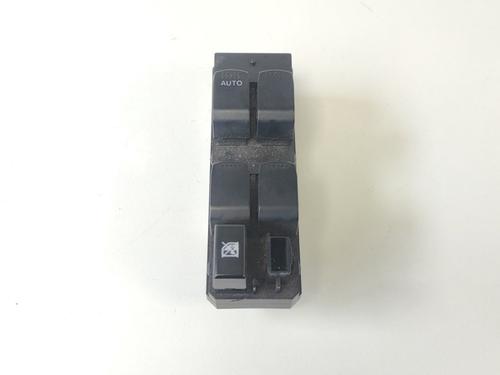 switch-suzuki-swift-iii-mz-ez-2005-33784564 main image