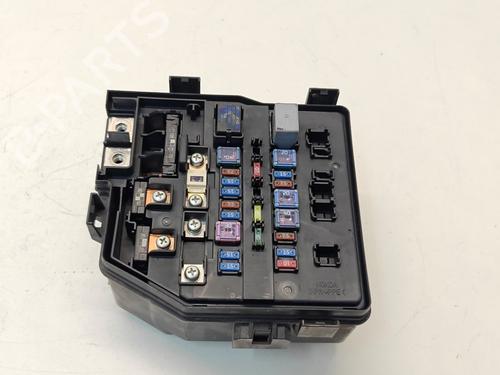 Used Fuse box Fuse box 38530932 38530932