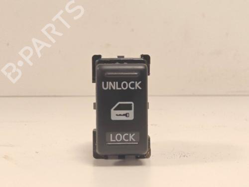 Kombi Kontakt / Stilkkontakt Kombi Kontakt / Stilkkontakt NISSAN NV200 Van 1.5 dCi 90 (M20, M20N, M20M) (90 hp) 33790054 33790054