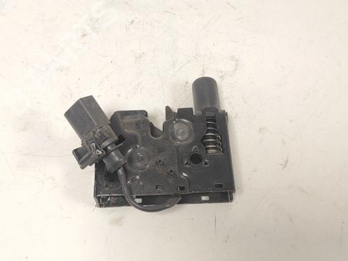 Used Hood lock Hood lock AUDI A3 (8V1, 8VK) 1.6 TDI (110 hp) 33787045 33787045