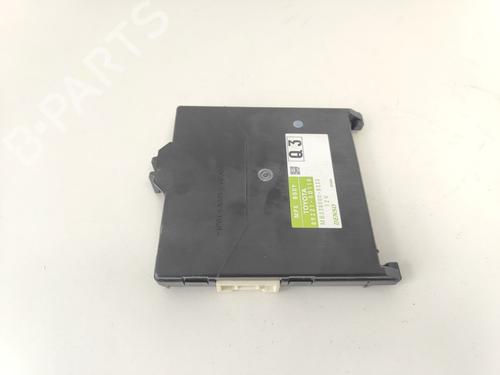 Used Electronic module Electronic module TOYOTA YARIS (_P13_) 1.0 (KSP130_, KSP130) (69 hp) 33785563 33785563