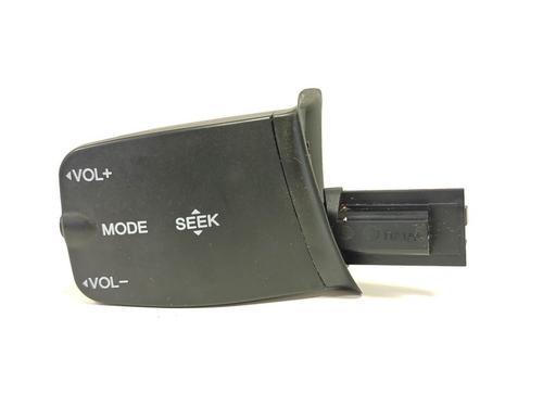 Used Steering wheel controls Steering wheel controls FORD KUGA I 2.0 TDCi (136 hp) 33790532 33790532