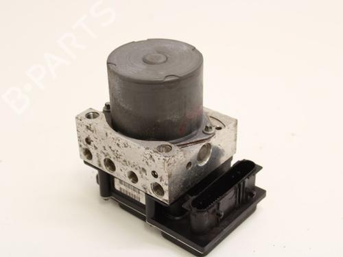 Used ABS pump ABS pump RENAULT MEGANE II (BM0/1_, CM0/1_) 1.6 16V (BM0C, CM0C) (113 hp) 33780774 33780774