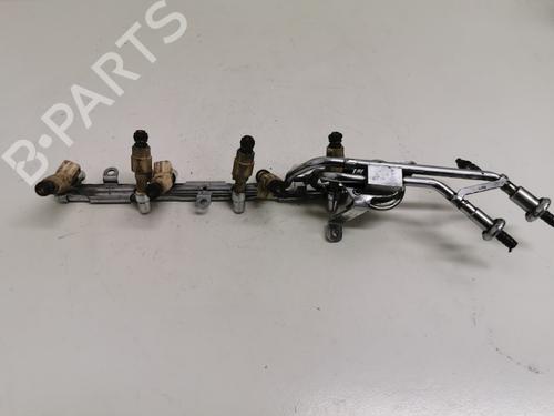 Used Injection rail Injection rail FORD MONDEO II Turnier (BNP) 2.5 24V (170 hp) 33779498 33779498