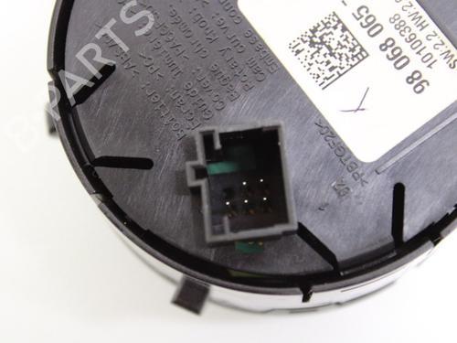 Switch CITROËN DS5 2.0 HDi 200 Hybrid4 All-wheel Drive | BP33780562I30 - Image 3