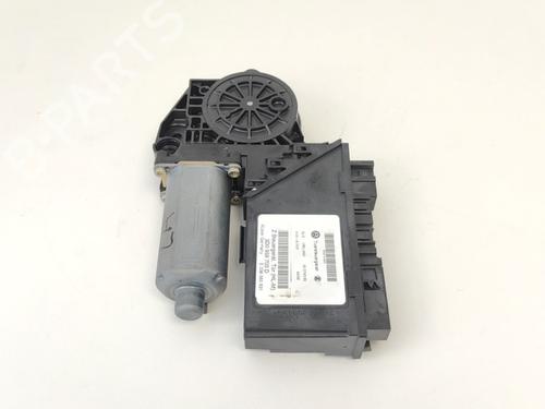 Used Electronic module Electronic module VW PHAETON (3D1, 3D2, 3D3, 3D4, 3D6, 3D7, 3D8, 3D9) 3.2 V6 (241 hp) 33785763 33785763