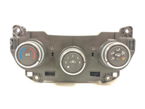 Used Climate control Climate control OPEL KARL (C16) 1.0 (75 hp) 33790320 33790320