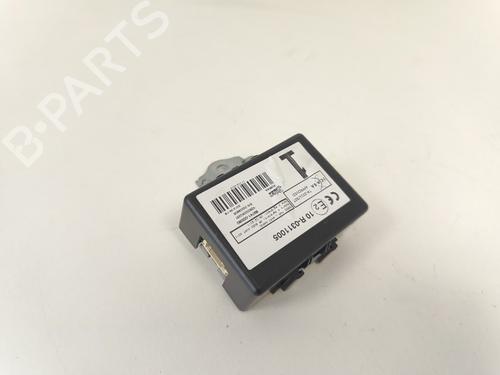 Used Electronic module Electronic module TOYOTA YARIS (_P13_) 1.0 (KSP130_, KSP130) (69 hp) 33785562 33785562
