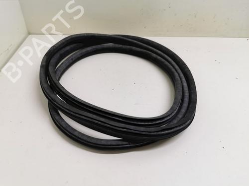 Used Rubber door seal Rubber door seal CITROËN C4 Coupe (LA_) 1.6 HDi (90 hp) 33778888 33778888