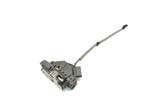 Serratura anteriore destra Serratura anteriore destra FORD FOCUS III 1.0 EcoBoost (100 hp) 36429668 36429668