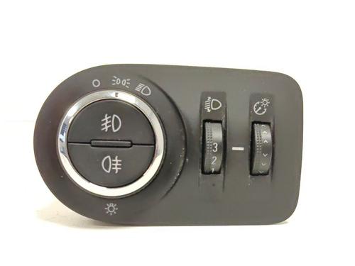 Used Headlight switch Headlight switch OPEL MERIVA B MPV (S10) 1.4 (75) (140 hp) 33789485 33789485
