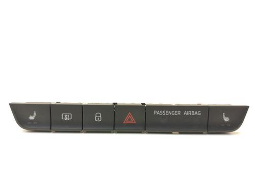 Used Warning switch Warning switch SKODA FABIA III Estate (NJ5) 1.2 TSI (90 hp) 35894244 35894244