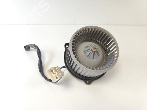 Used Heater blower motor Heater blower motor TOYOTA YARIS (_P1_) 1.0 (SCP10_, SCP10R) (68 hp) 33784485 33784485