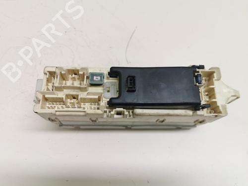 Used Fuse box Fuse box MAZDA 323 F V (BA) 1.8 16V (BA8P) (114 hp) 33779699 33779699