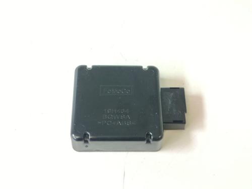 Used Electronic module Electronic module FORD FIESTA VI (CB1, CCN) 1.0 EcoBoost (100 hp) 33786618 33786618