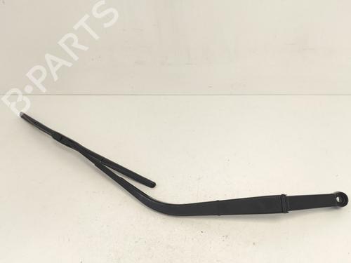 Used Front windshield wiper arm Front windshield wiper arm MITSUBISHI ASX (GA_W_) 2.0 MIVEC (GA2W) (150 hp) 33777997 33777997