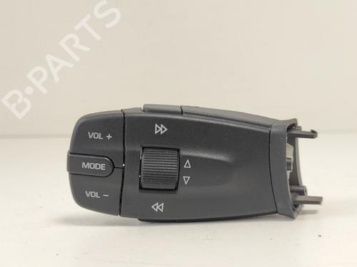 Used Steering wheel controls Steering wheel controls SEAT IBIZA IV (6J5, 6P1) 1.2 TDI (75 hp) 33786508 33786508