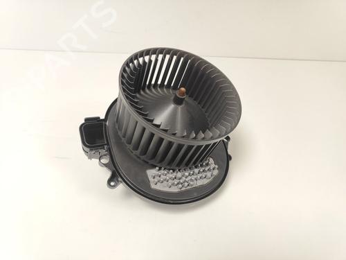 Used Heater blower motor Heater blower motor BMW 1 (F20) 114 i (102 hp) 33784460 33784460