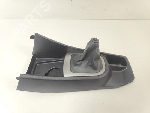 Used Middle console Middle console KIA RIO III (UB) 1.25 CVVT (86 hp) 33775553 33775553