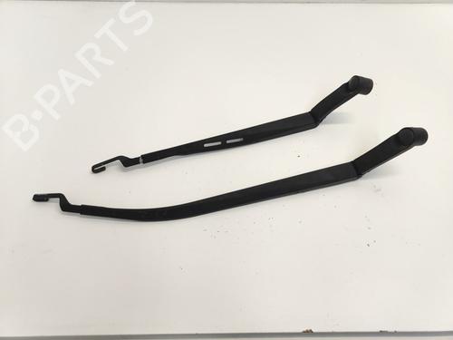 front-windshield-wiper-arm-hyundai-i20-i-pb-pbt-2008-2009-2010-2011-2012-2013-2014-2015-33783117 main image