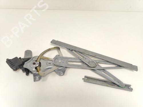 Rudehejsemekanisme ventre foran Rudehejsemekanisme ventre foran TOYOTA YARIS (_P9_) 1.3 VVT-i (SCP90_, SCP90R) (87 hp) 33785932 33785932