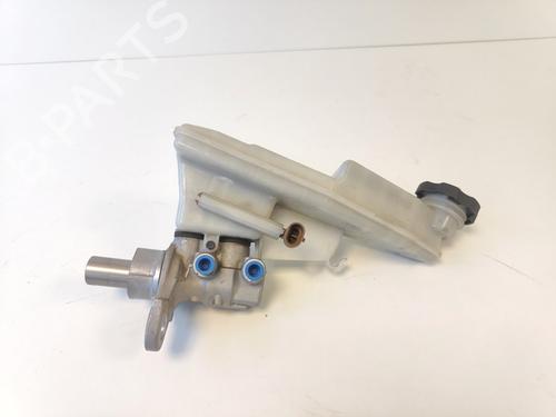 Used Brake master cylinder Brake master cylinder OPEL ASTRA K (B16) 1.6 CDTi (68) (110 hp) 33784224 33784224