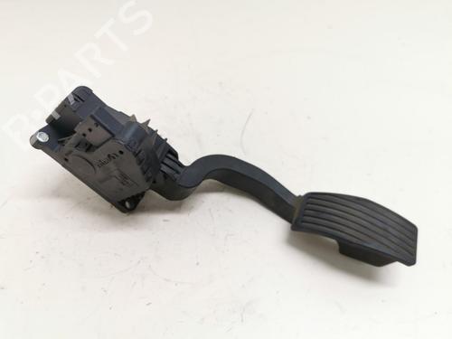 Pedal Pedal FIAT GRANDE PUNTO (199_) 1.3 D Multijet (75 hp) 33780199 33780199