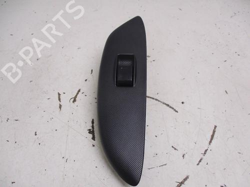 Used Switch Switch TOYOTA YARIS (_P1_) 1.4 D-4D (NLP10_, NLP10R) (75 hp) 33778308 33778308