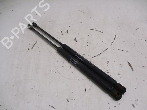 Used Tailgate lift support Tailgate lift support ALFA ROMEO 147 (937_) 1.6 16V T.SPARK ECO (937.AXA1A, 937.BXA1A) (105 hp) 33778109 33778109