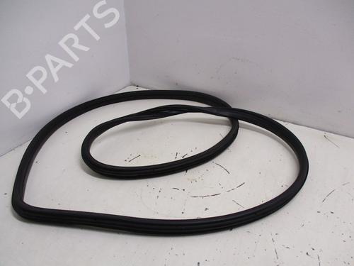 Used Rubber door seal Rubber door seal OPEL COMBO Box Body/MPV 1.7 DI 16V (65 hp) 33778130 33778130