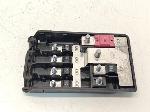 Used Fuse box Fuse box 38951499 38951499