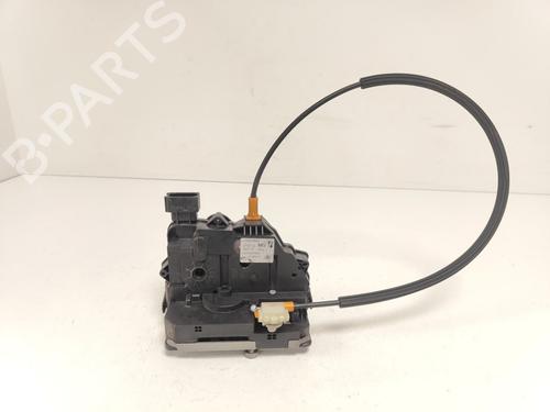 front-right-lock-opel-corsa-e-x15-2014-33777701 main image