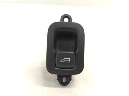 Used Switch Switch VOLVO V50 (545) 2.0 D (136 hp) 33783989 33783989