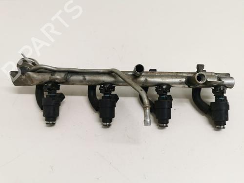 Used Injection rail Injection rail BMW 3 Touring (E46) 318 i (118 hp) 33779836 33779836