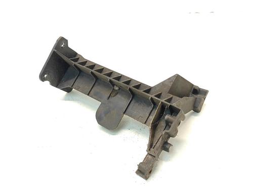 Used Rear bumper bracket Rear bumper bracket RENAULT MEGANE IV Hatchback (B9A/M/N_) 1.2 TCe 130 (B9MR) (130 hp) 39994636 39994636