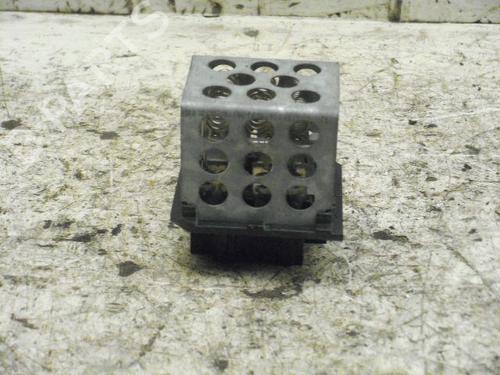 Used Heater resistor Heater resistor PEUGEOT 206 Hatchback (2A/C) 1.6 i (89 hp) 33778376 33778376