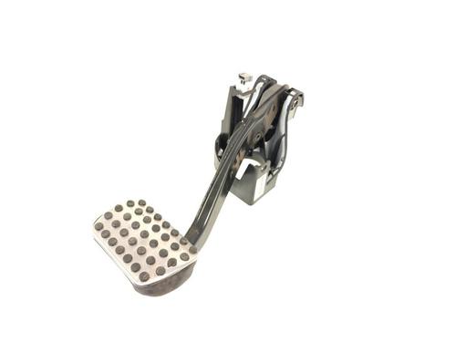 break-pedal-mercedes-benz-c-class-w204-2007-2008-2009-2010-2011-2012-2013-2014-2015-33791682 main image