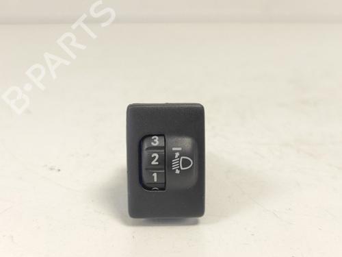 switch-peugeot-108-2014-33787985 main image