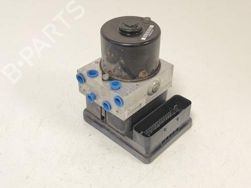 Used ABS pump ABS pump VOLVO C30 (533) 1.6 D (109 hp) 33787068 33787068