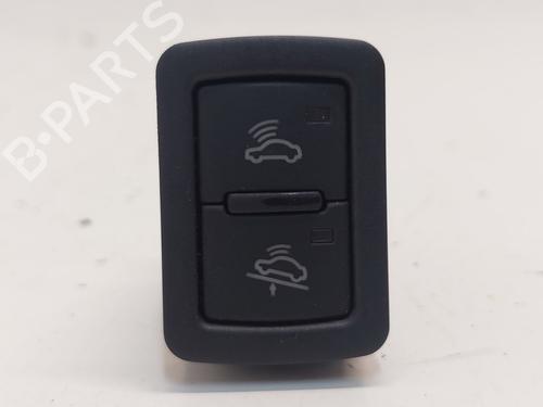 Used Switch Switch AUDI TT Roadster (8J9) 2.0 TFSI (200 hp) 33781856 33781856