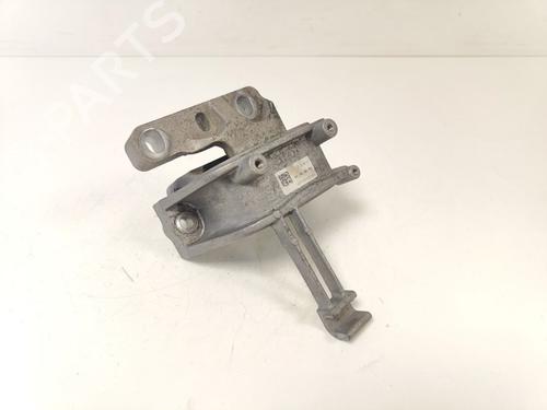 Used Engine mount Engine mount AUDI A3 (8V1, 8VK) 1.6 TDI (110 hp) 33787032 33787032