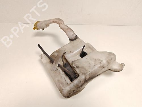 Used Windscreen washer tank Windscreen washer tank MERCEDES-BENZ C-CLASS (W203) C 180 (203.035) (129 hp) 33789467 33789467