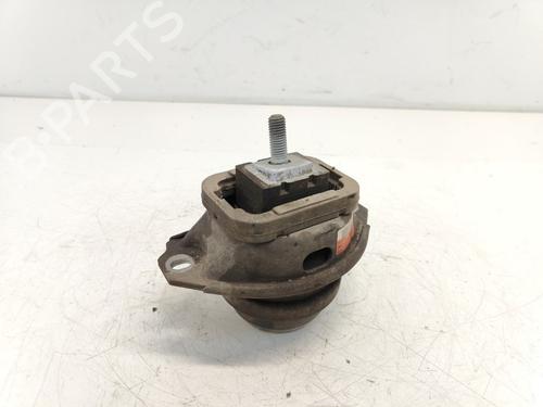 Used Engine mount Engine mount LAND ROVER RANGE ROVER SPORT I (L320) 2.7 D 4x4 (190 hp) 33782881 33782881