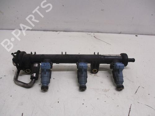 Used Injection rail Injection rail SMART CITY-COUPE (450) 0.6 (S1CLB1, 450.331, 450.336) (45 hp) 33778384 33778384