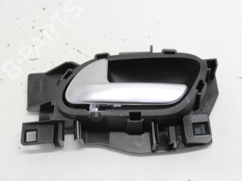 Used Exterior handle Exterior handle PEUGEOT 208 I (CA_, CC_) 1.2 VTI 82 (82 hp) 33781666 33781666