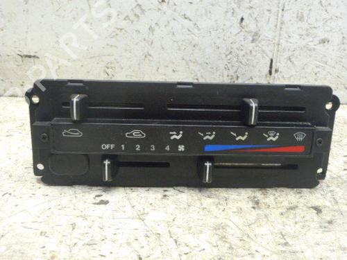 Used Climate control Climate control HYUNDAI ACCENT I (X-3) 1.3 i 12V (84 hp) 33778278 33778278